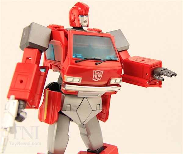 Transformers Masterpiece MP 27 Ironhide Video Review Images  (28 of 48)